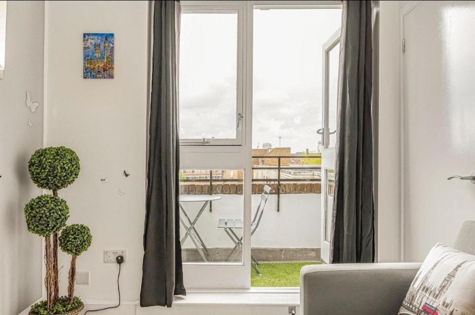 Amazing Marina-Overlooking 1Bed London Luaran gambar